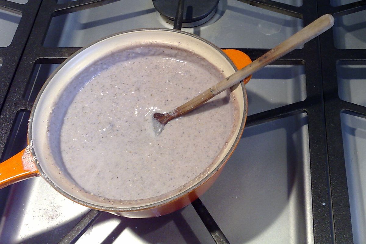 Atol de elote terminado, listo para servir