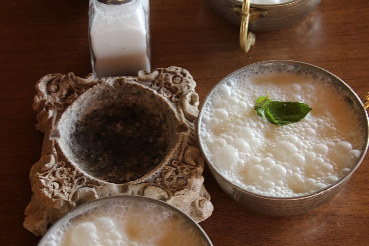 Ayran terminado, listo para servir