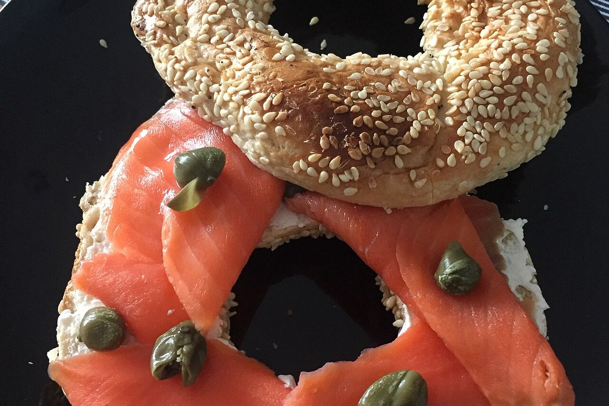 Bagels caseros terminado, listo para servir