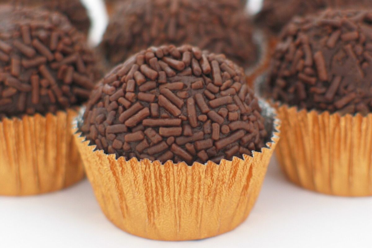 Brigadeiros terminado, listo para servir