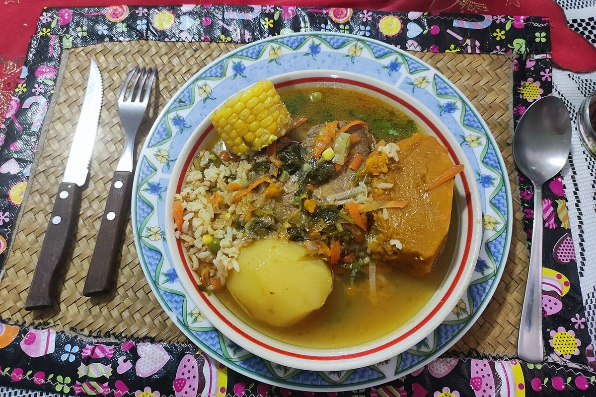 Cazuela chilena terminado, listo para servir