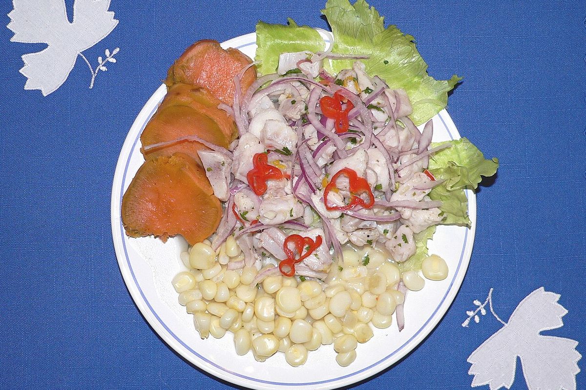 Ceviche terminado, listo para servir