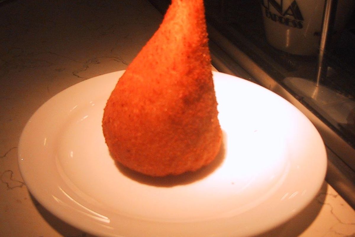 Coxinha terminado, listo para servir