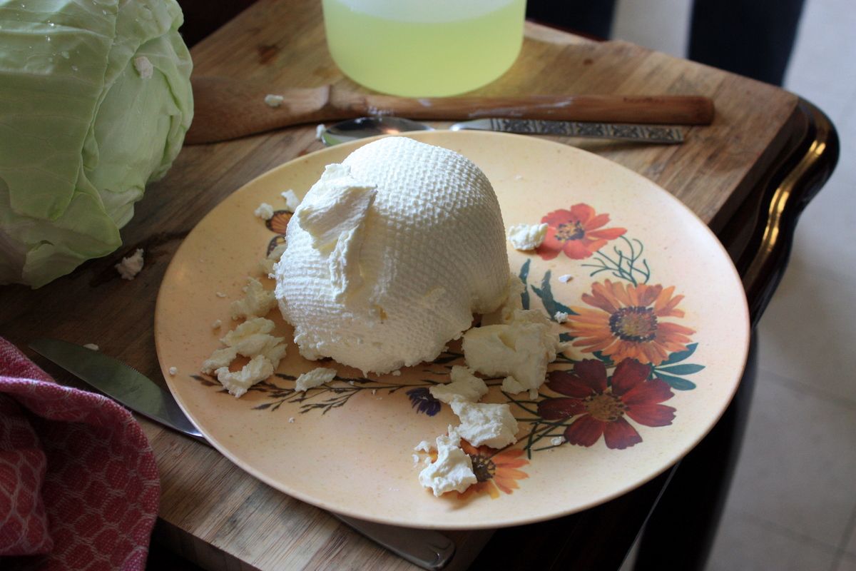 Labneh terminado, listo para servir
