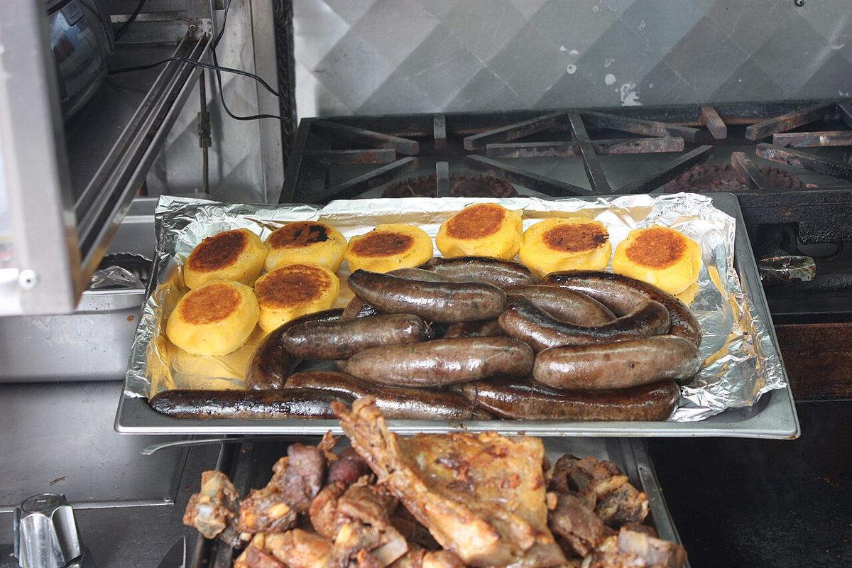Llapingachos terminado, listo para servir