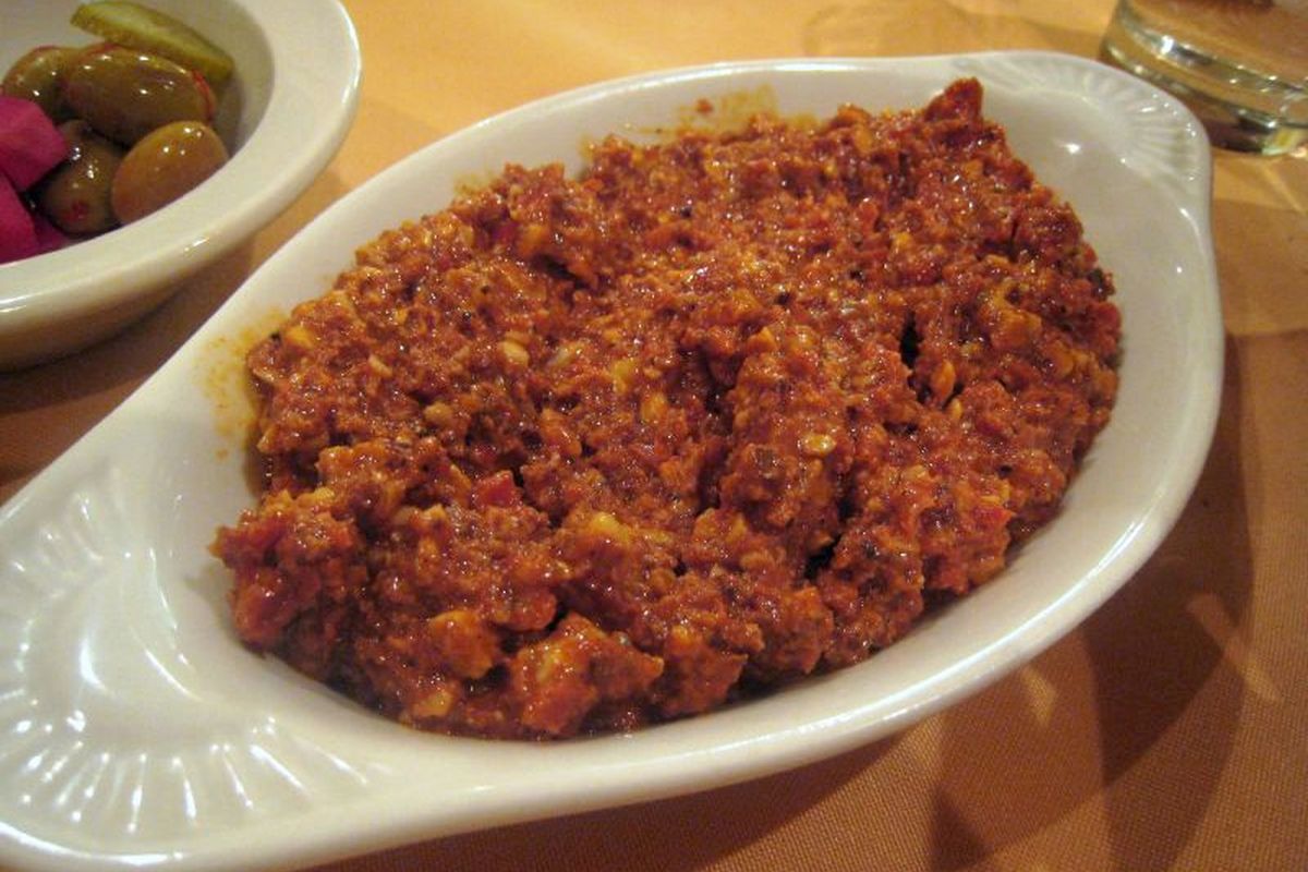 Muhammara terminado, listo para servir