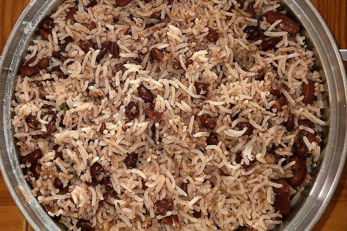 Rice and peas terminado, listo para servir
