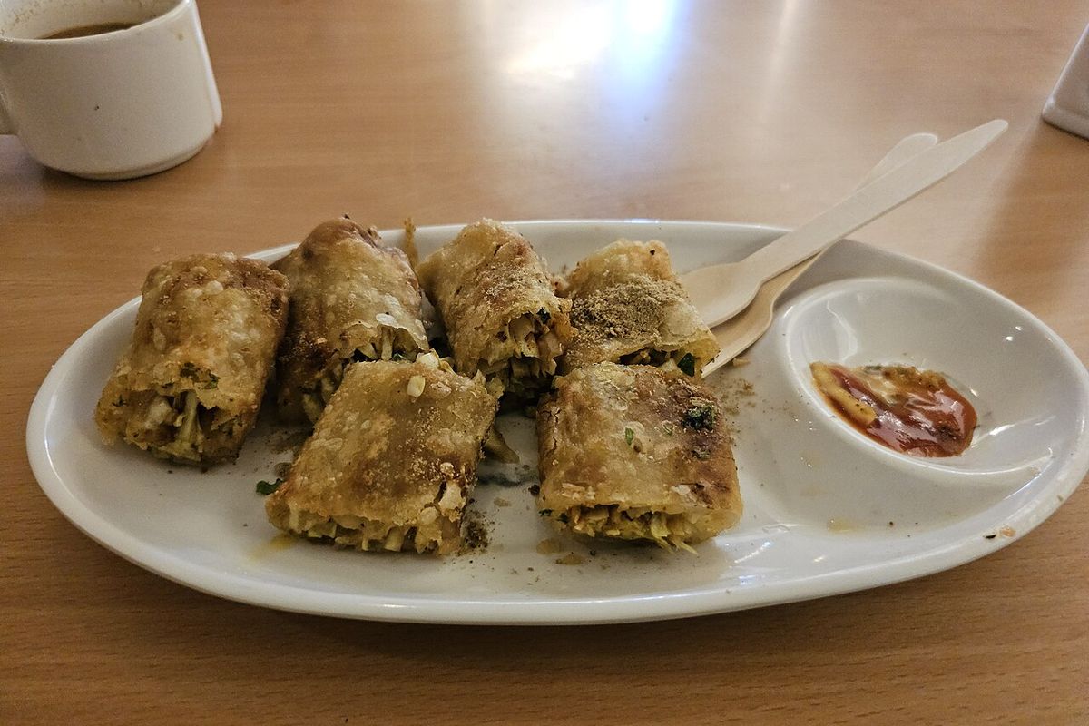 Rollitos de primavera terminado, listo para servir