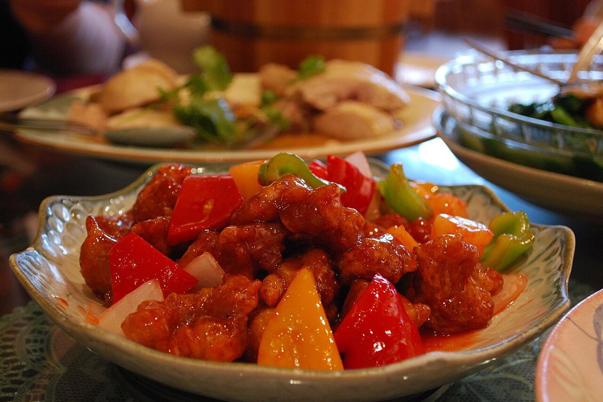 Salsa agridulce terminado, listo para servir