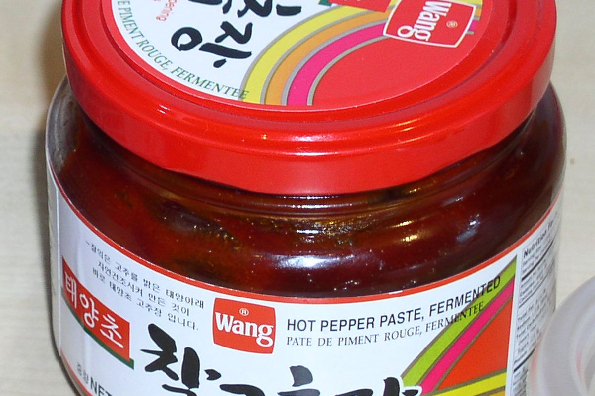 Salsa de gochujang terminado, listo para servir