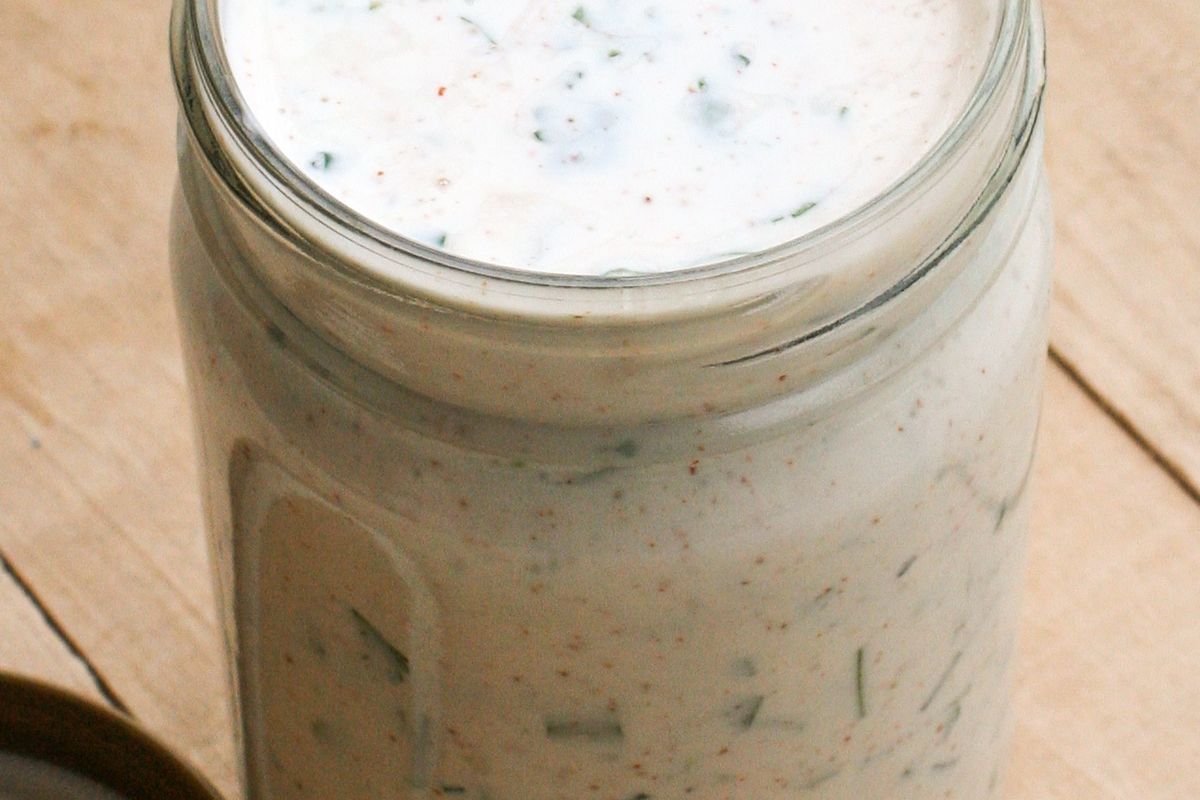 Salsa ranch terminado, listo para servir