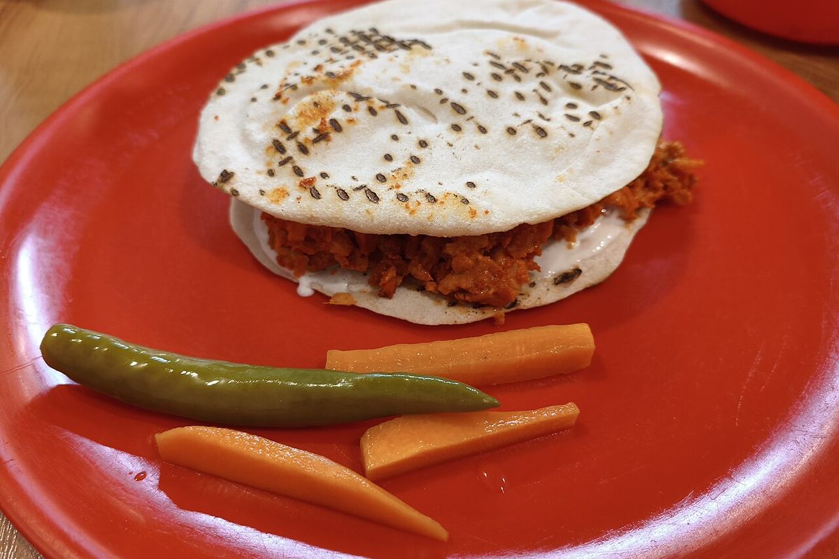 Shawarma de pollo terminado, listo para servir