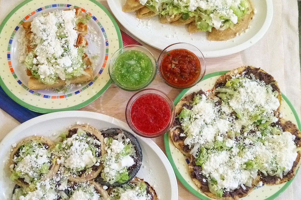 Sopes terminado, listo para servir