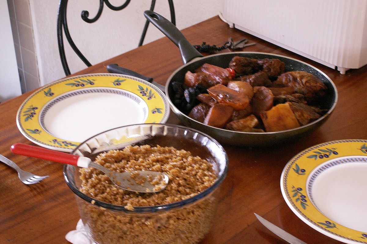 Thieboudienne terminado, listo para servir